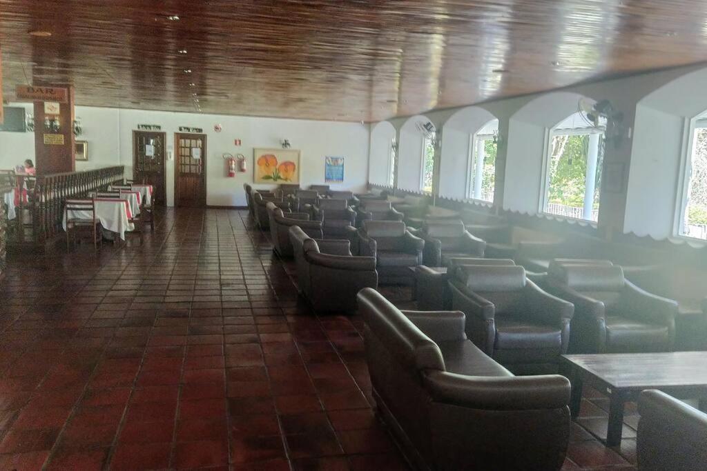 Lindo Flat Em Aguas De Lindoia Águas de Lindóia Exteriör bild
